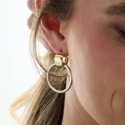 Evesaddiction Two Tone Doorknocker Earrings In Metallic
