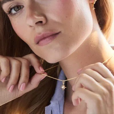 Evesaddiction North Star Necklace In Gold