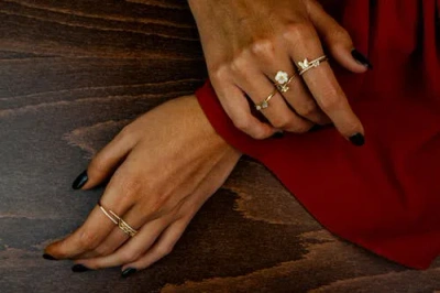 Arte Nova Jewellery Bee I Ring In Gold