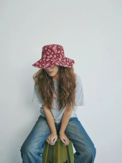 Lost Pattern Nyc "paisley" Cotton Reversible Sun Hat In Pink