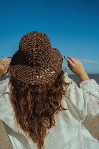Lost Pattern Nyc "wanderlight" Packable Straw Hat In Brown