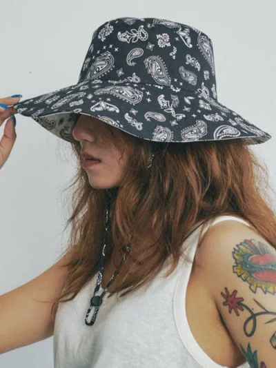 Lost Pattern Nyc "paisley" Cotton Reversible Sun Hat In Black