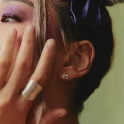 Loupn Taegeuk Peace Earrings In Silver