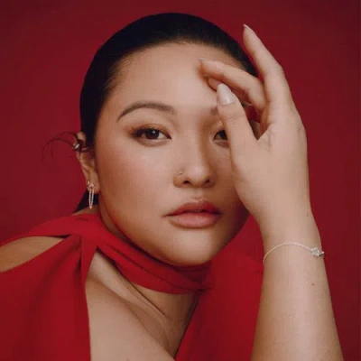 Loupn Gat Earrings In Metallic