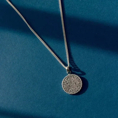 Loupn Royal Dragon Pendant Necklace In Metallic