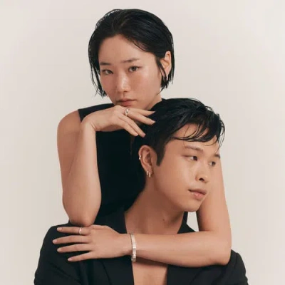 Loupn Ehwa Floral Dome Ring In Metallic