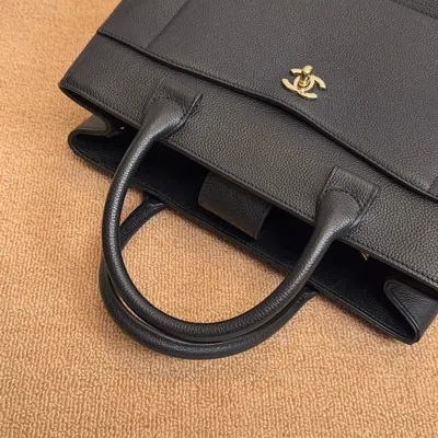 Pre-owned Chanel Women Pre-loved Bag Very Good Condition In Multi