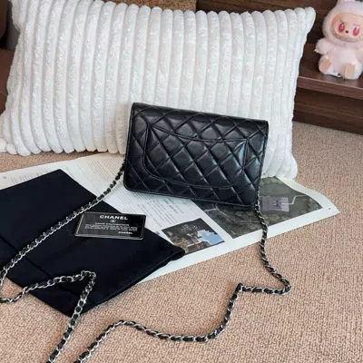 Pre-owned Chanel Women Pre-loved Bag Very Good Condition In Multi