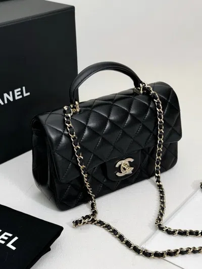 Pre-owned Chanel Women Pre-loved Bag Very Good Condition In Multi