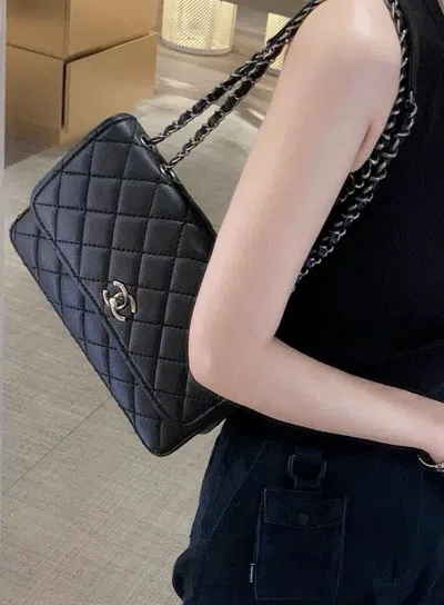 Pre-owned Chanel Women Pre-loved Bag Very Good Condition In Multi