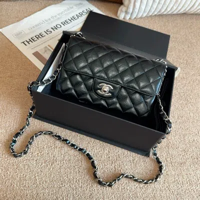 Pre-owned Chanel Women Pre-loved Bag Very Good Condition In Multi