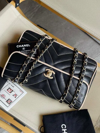 Pre-owned Chanel Women Pre-loved Bag Very Good Condition In Multi