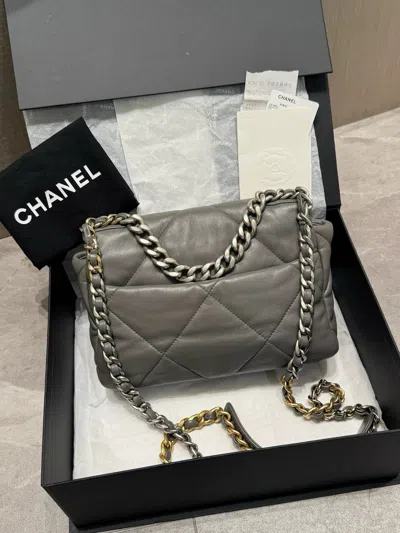 Pre-owned Chanel Women Pre-loved Bag Very Good Condition In Multi