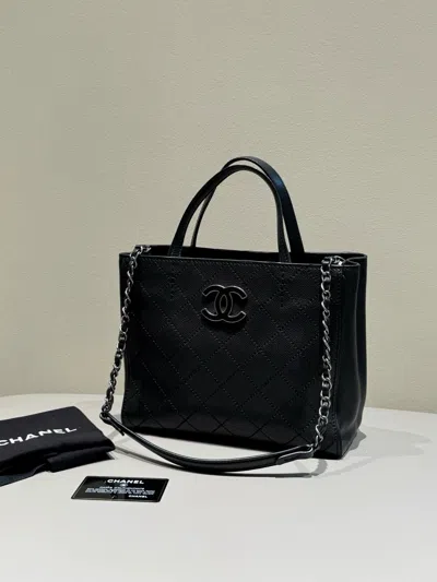 Pre-owned Chanel Women Pre-loved Bag Very Good Condition In Multi