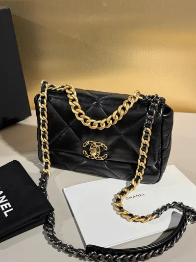 Pre-owned Chanel Women Pre-loved Bag Very Good Condition In Multi
