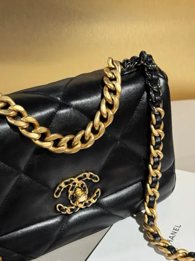 Pre-owned Chanel Women Pre-loved Bag Very Good Condition In Multi