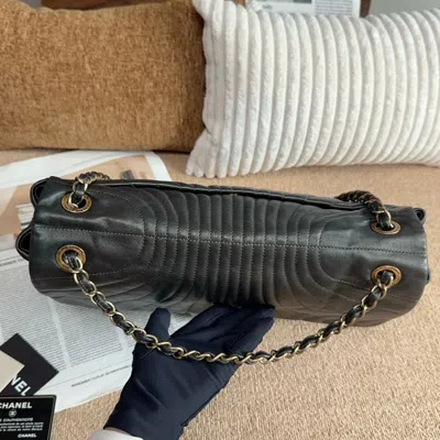 Pre-owned Chanel Women Pre-loved Bag Very Good Condition In Multi