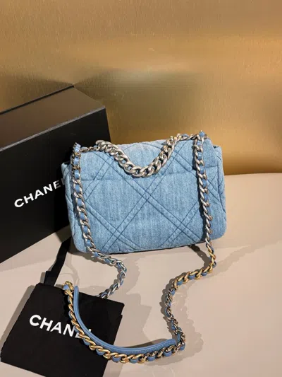 Pre-owned Chanel Women Pre-loved Bag Very Good Condition In Multi