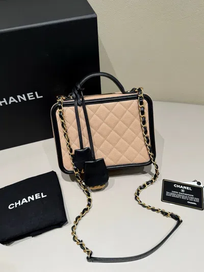 Pre-owned Chanel Women Pre-loved Bag Very Good Condition In Multi