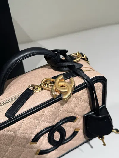 Pre-owned Chanel Women Pre-loved Bag Very Good Condition In Multi