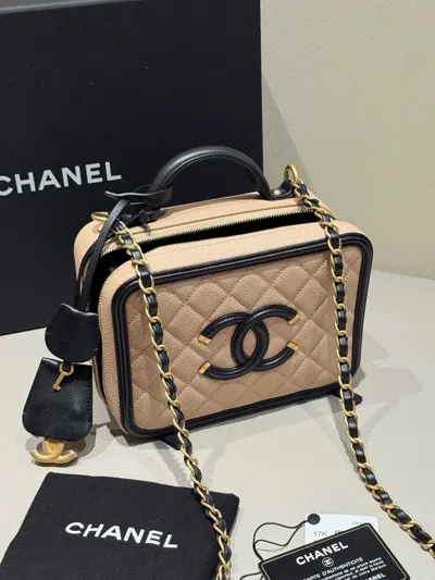 Pre-owned Chanel Women Pre-loved Bag Very Good Condition In Multi