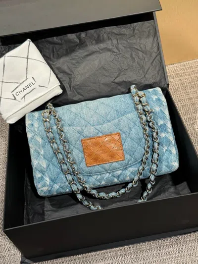 Pre-owned Chanel Women Pre-loved Bag Very Good Condition In Multi