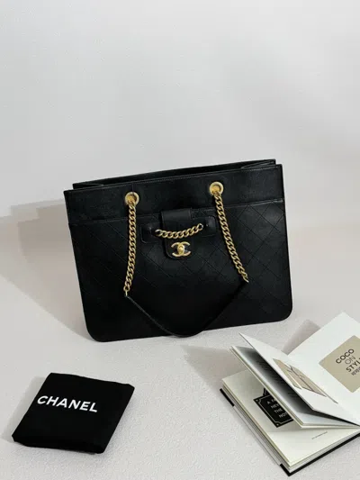Pre-owned Chanel Women Pre-loved Bag Very Good Condition In Multi