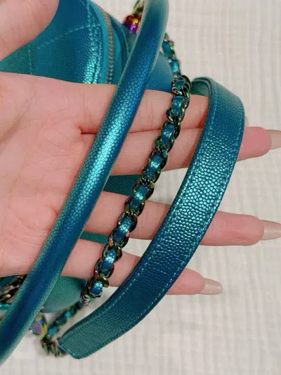 Pre-owned Chanel Women Pre-loved Bag Very Good Condition In Multi