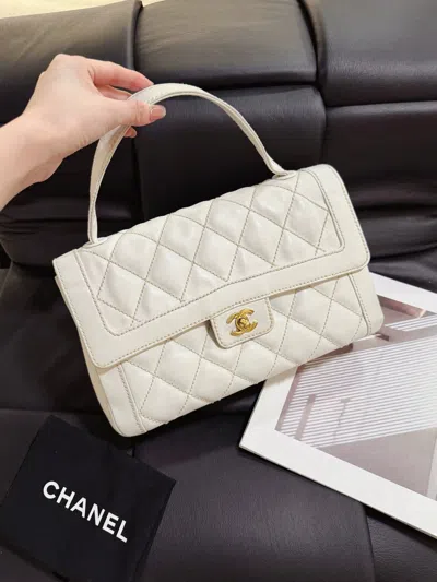 Pre-owned Chanel Women Pre-loved Bag Very Good Condition In Multi