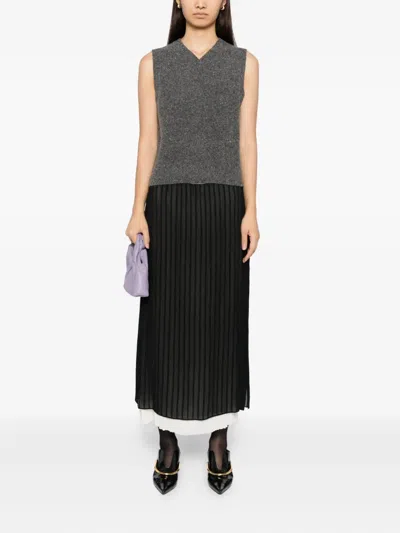 Vince Donegal Vest In Gray