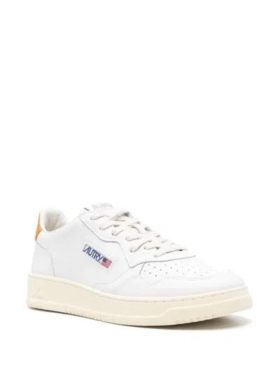 Autry Sneaker Medalist Low Beig In White