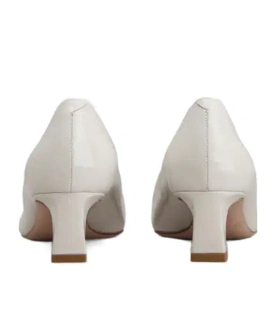 Roger Vivier Trompette Pumps In Patent Leather In White