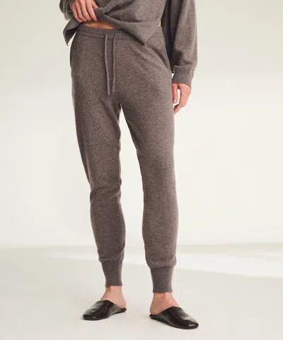 Naadam Signature Cashmere Jogger In Gray