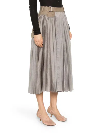 Sacai Pleated Skirt With Pockets And Loops In Neutral