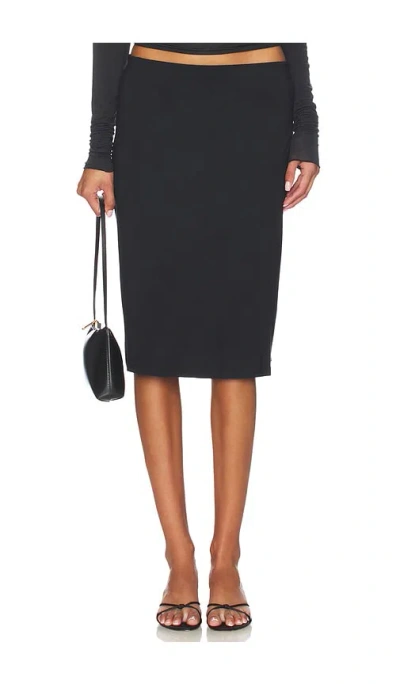 Skims Smooth Layers Skirt In Black
