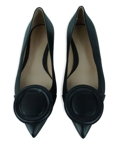 Pre-owned Gianvito Rossi Venezia Pointed-toe Flats In Black