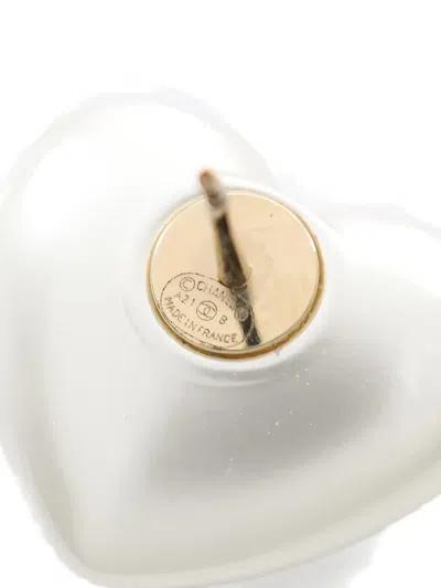Pre-owned Chanel 1986-1988 White Gold Coco Mark Heart Earrings