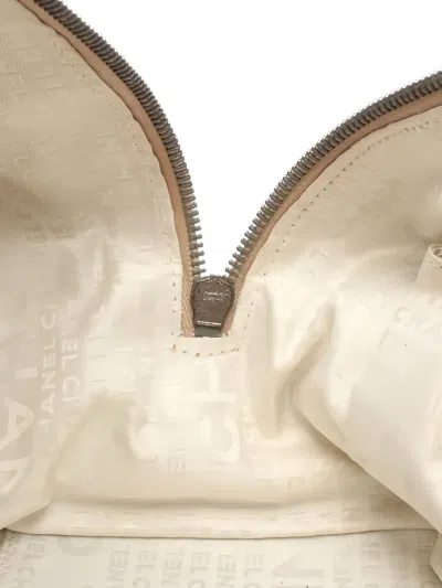 Pre-owned Chanel 2004-2005 Chocolate Bar Boston Shoulder Bag In Neutral