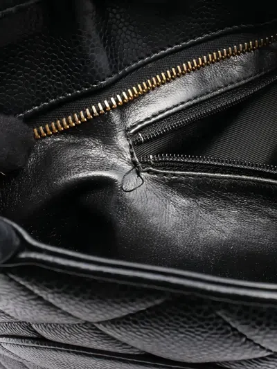 Pre-owned Chanel Medium 2000-2002 Reissue Diamond-quilted Tote Handbag In Black