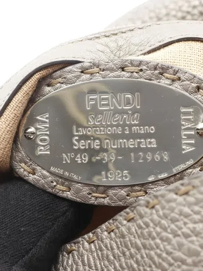 Pre-owned Fendi Selleria Logo-buckle Shoulder Bag In Gray