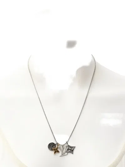 Pre-owned Louis Vuitton Ly Instinct Pendants Necklace In Silver