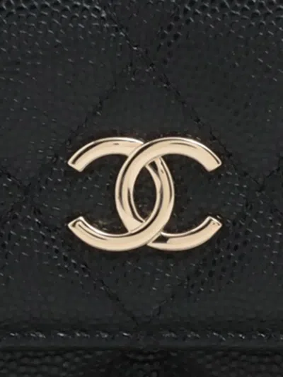 Pre-owned Chanel 2021 Quilted Caviar Cc Pearl On Top Coin Pouch With Chain Crossbody Bag In Black
