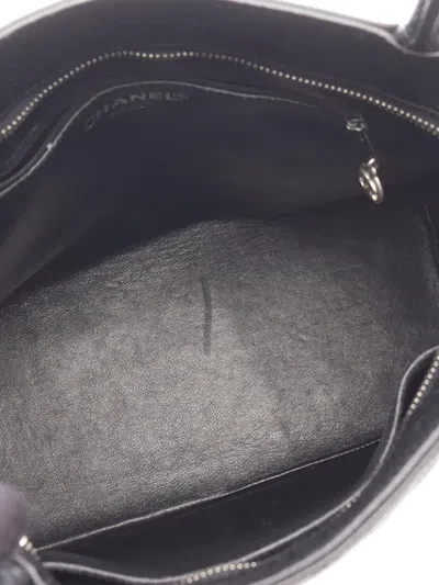 Pre-owned Chanel 2000-2002 Caviar Medallion Tote Bag In Black