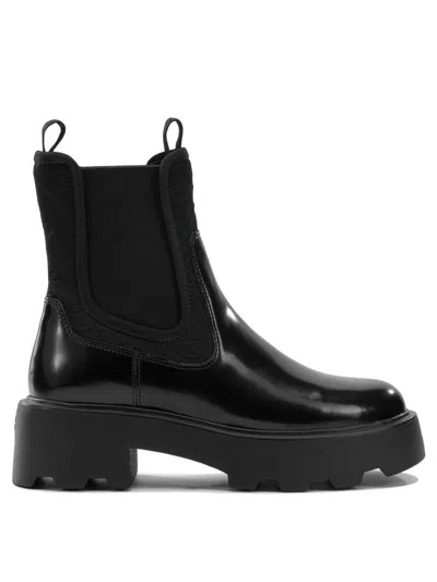 Tory Burch T Monogram Chelsea Boots In Black