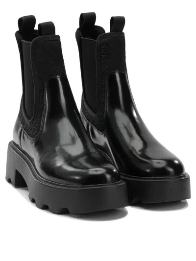 Tory Burch T Monogram Chelsea Boots In Black