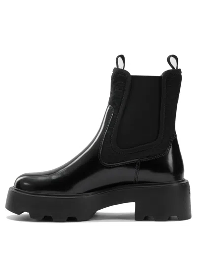 Tory Burch T Monogram Chelsea Boots In Black