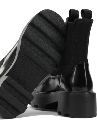 Tory Burch T Monogram Chelsea Boots In Black