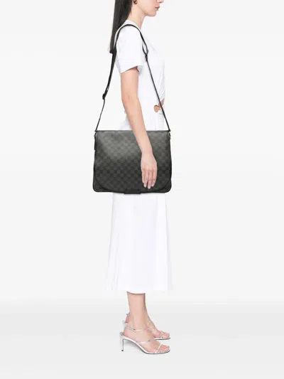 Pre-owned Louis Vuitton 2008 Damier Graphite Daniel Gm Crossbody Bag In Black