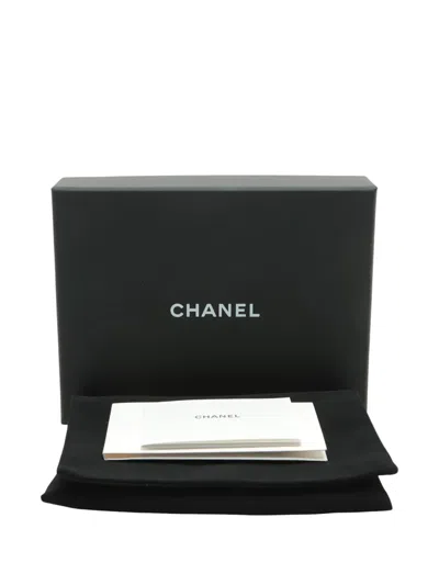 Pre-owned Chanel 2021-2025 Cc Quilted Caviar Flap Card Holder On Chain Crossbody Bag In White