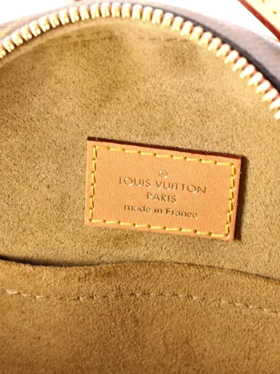 Pre-owned Louis Vuitton Boite Chapeau Souple Bag Monogram Canvas Mm Shoulder Bag In Brown